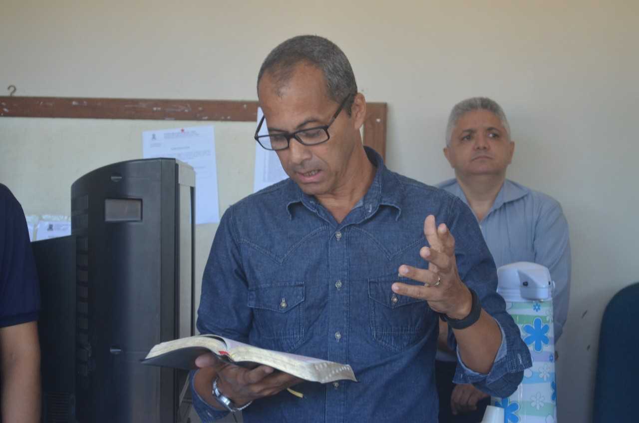 Camacã: Prefeito Interino Paulo do Gás reúne funcionários da prefeitura para uma breve reunião 
